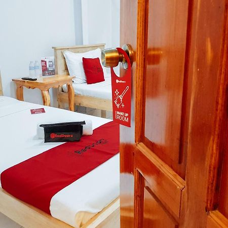 Totolan Reddoorz Near Ramiro Community Hospital酒店 外观 照片