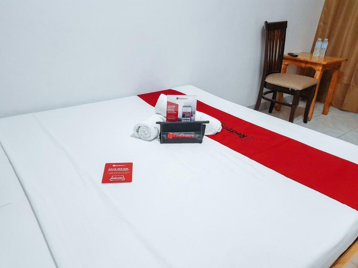 Totolan Reddoorz Near Ramiro Community Hospital酒店 外观 照片