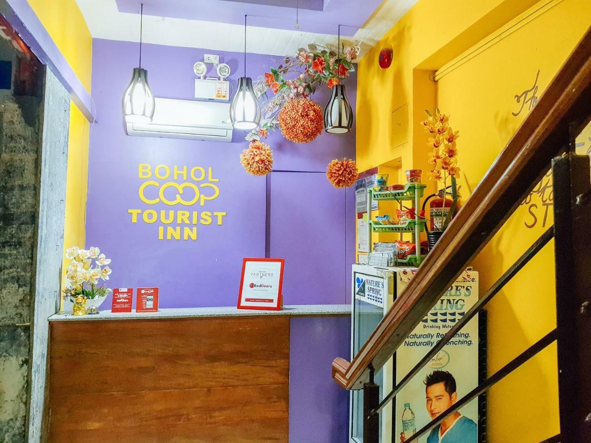 Totolan Reddoorz Near Ramiro Community Hospital酒店 外观 照片